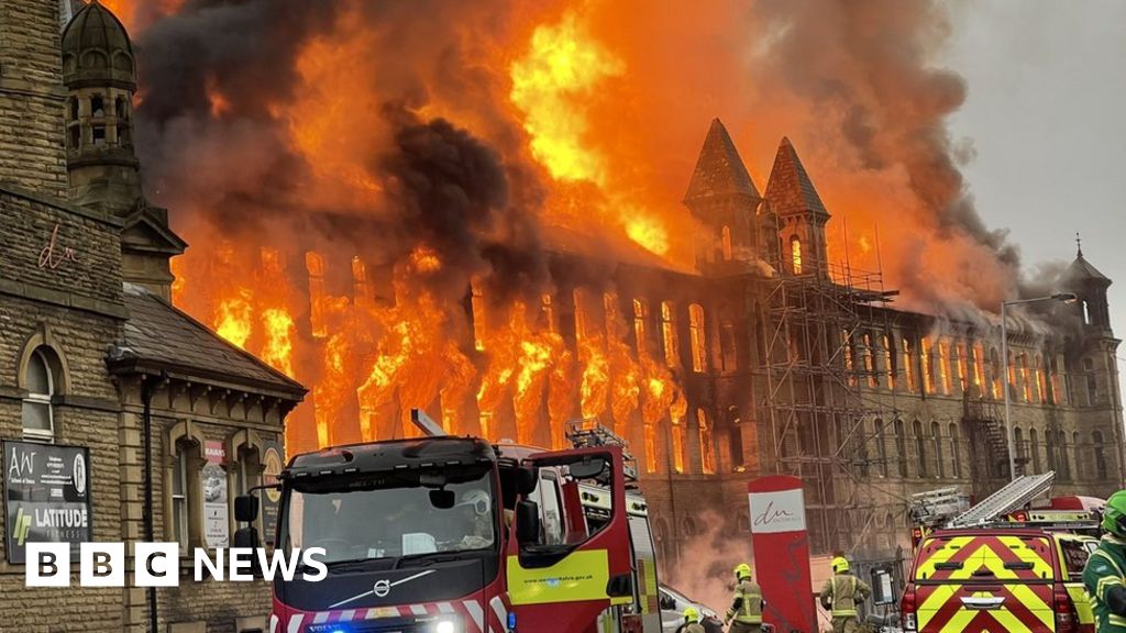 News: Keighley fire: Peaky Blinders mill complex goes up in flames