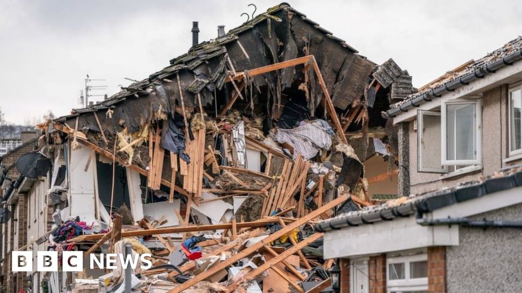 News: Man, 84, dead after explosion destroys house in Edinburgh