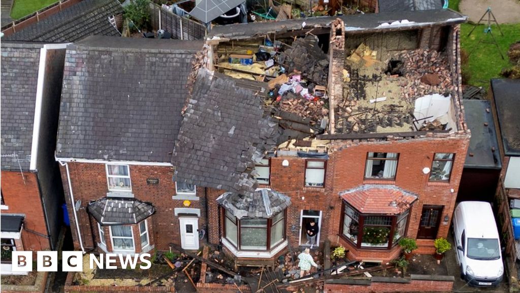 News: Storm Gerrit: Roofs blown off as tornado strikes Stalybridge