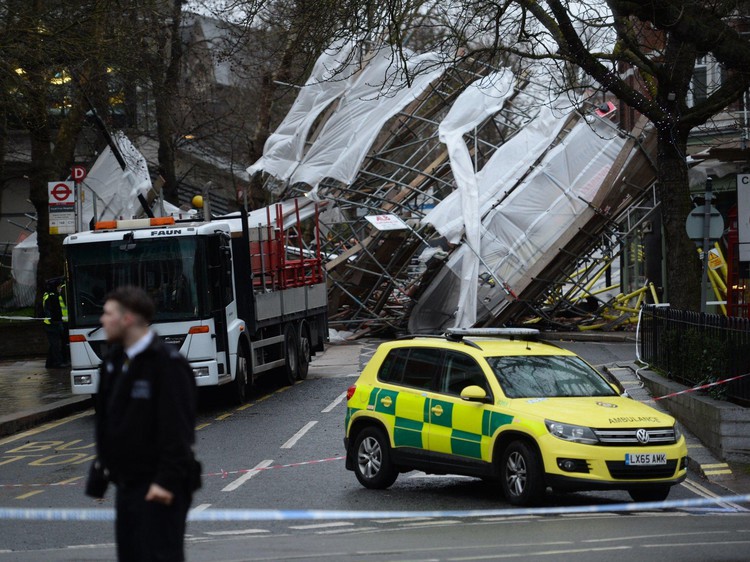 News: Scaffolding collapses in high winds outside Royal Free Hospital in Hampstead