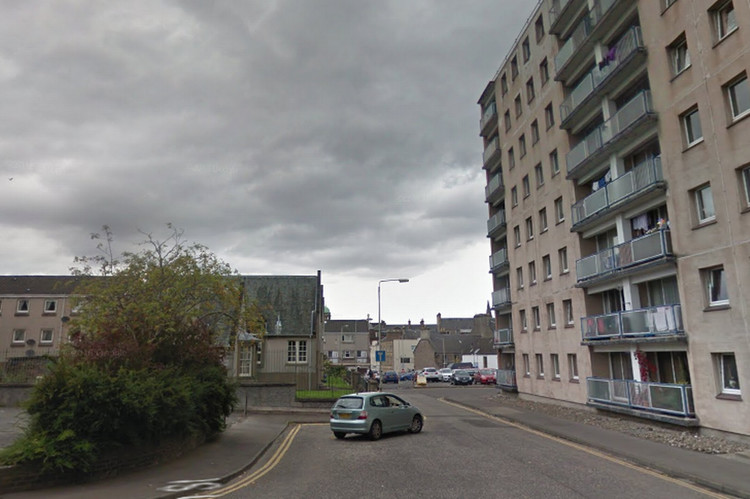 News: Young man tragically dies after falling from fourth floor of Scots flats