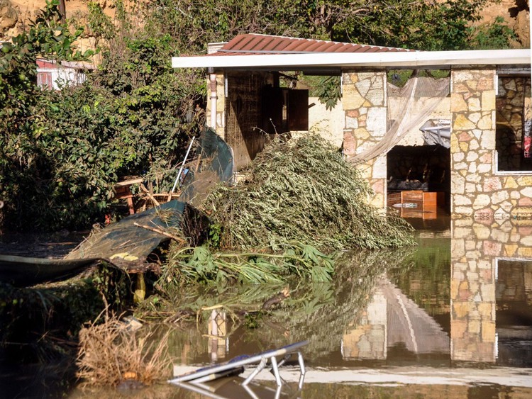 News: At least nine people killed in Sicily floods after storms batter Italy