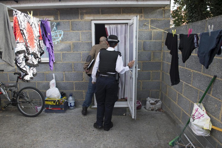 Tens of thousands’ of people living in beds in sheds across the capital, report shows – Evening Standard