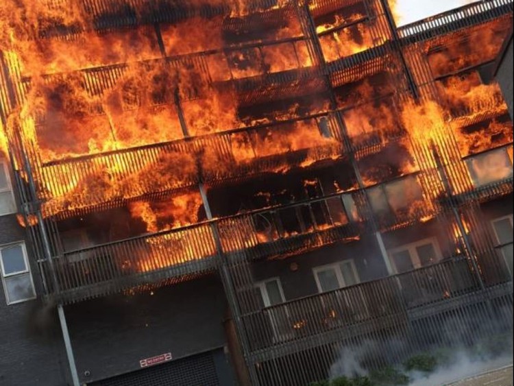 News: 20 flats destroyed by massive fire in Barking, east London