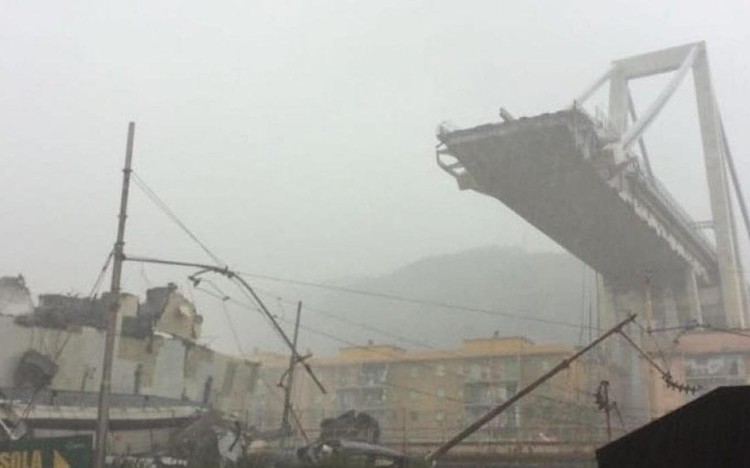 News: ‘Dozens dead’ in Italy after huge section of Genoa motorway bridge collapses in ‘immense tragedy’