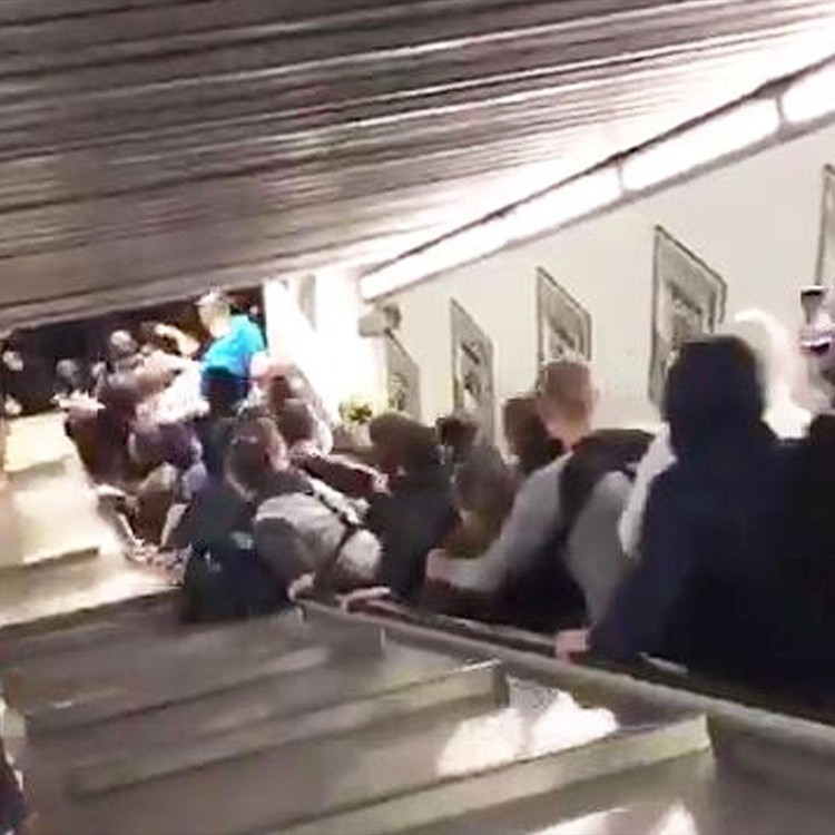 News: Rome escalator speeds out of control, causes pileup and injuries