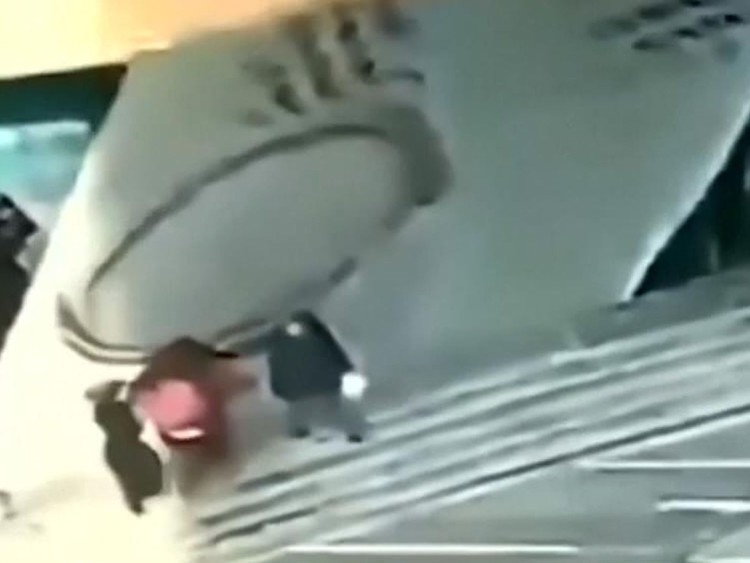News: Falling billboard leaves four people injured