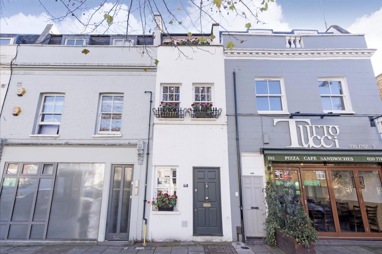 News: ‘Slim’ house narrower than a Tube carriage on sale in Battersea for £1m