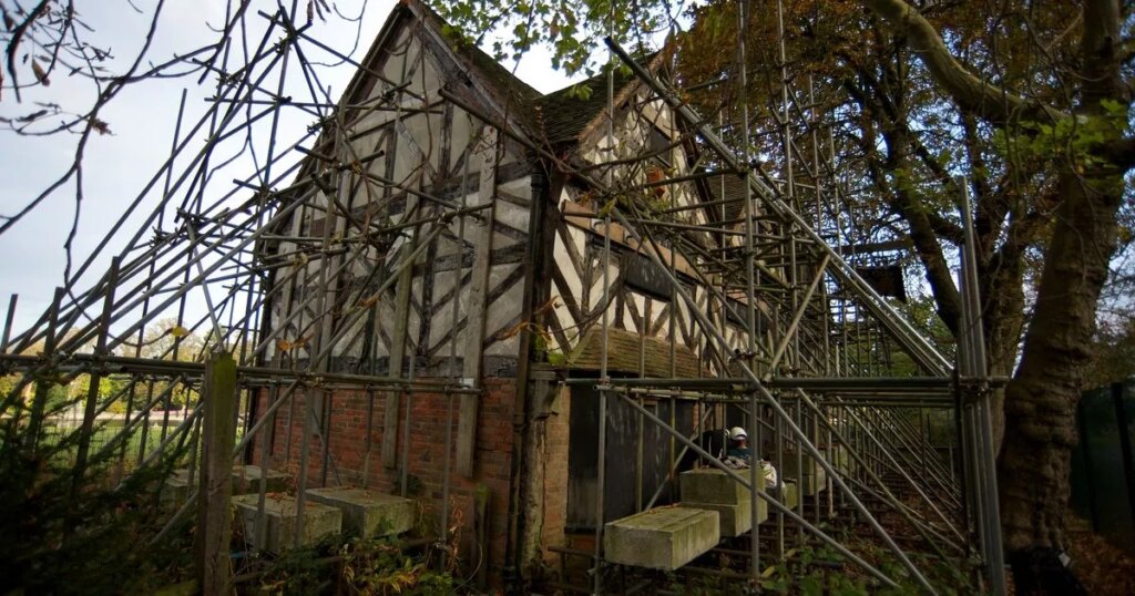 News: £32,000 cash boost to bring historic 16th century crumbling ‘eyesore’ pub back to life