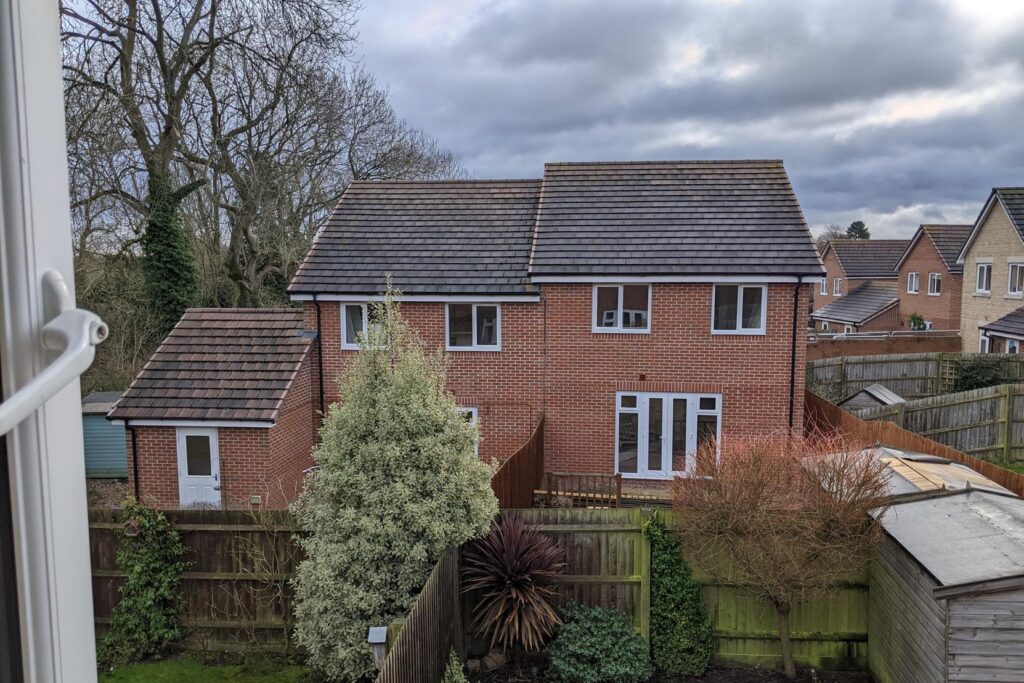 News: ‘Our houses are unsaleable’ – ten £300k homes on a controversial Banbury estate are affected by ‘heave’ as water affects foundations
