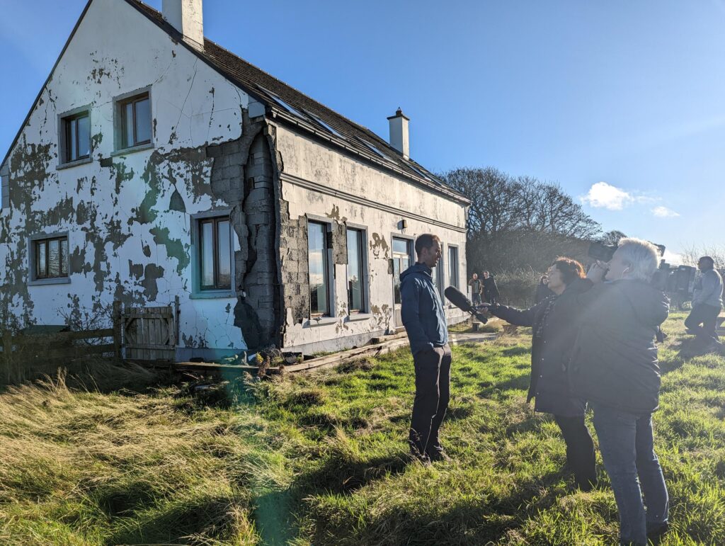 News: Swiss scientists solve mystery of Ireland’s crumbling houses