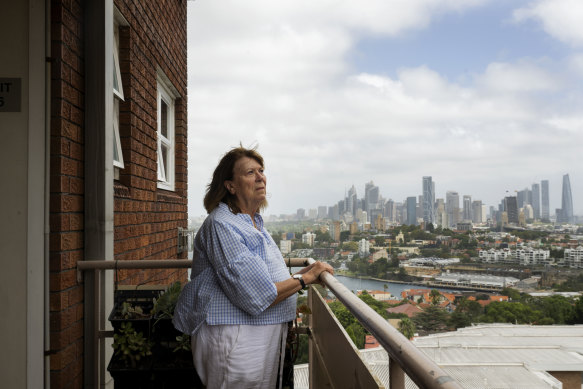 News: Sydney property: Jan’s building has concrete cancer and harbour views. Developers try to persuade her to sell