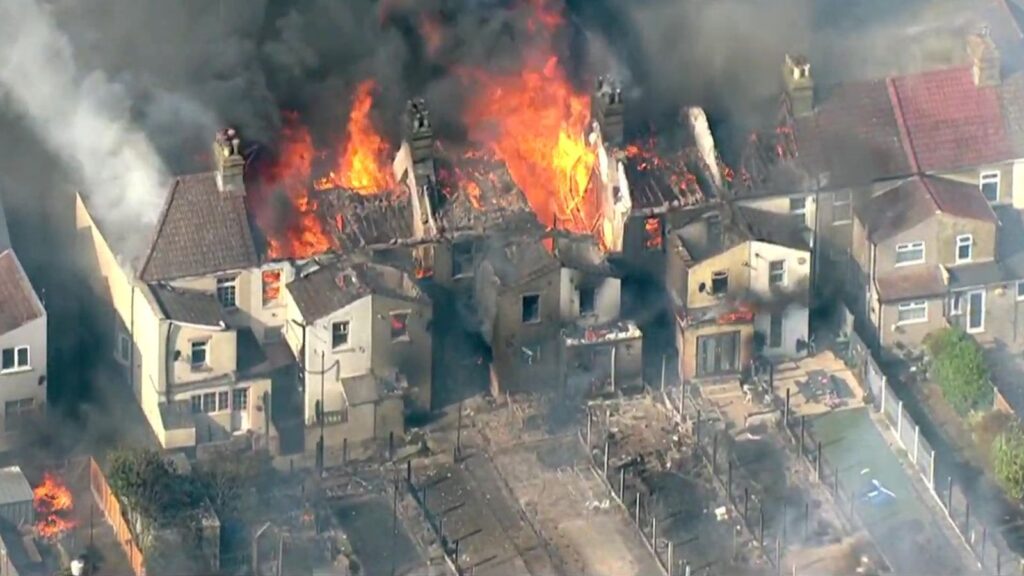 News: Major incident declared across London after ‘huge surge’ in fires and homes destroyed on UK’s hottest-ever day